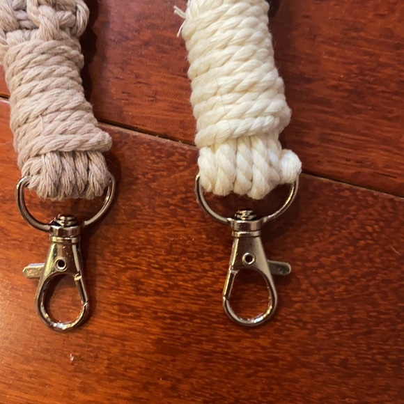 5 for $20! Macrame Wristlets - Picture 2 of 3